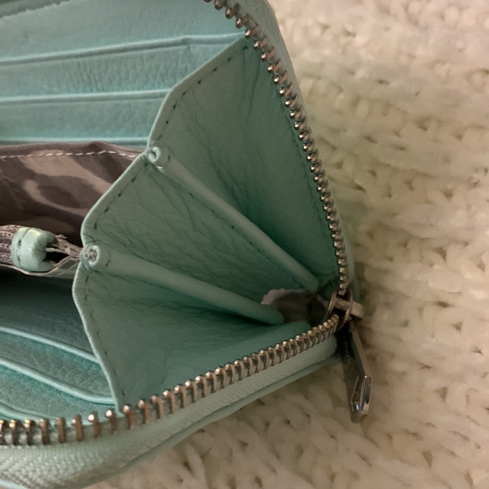 Aimee Kestenberg mint zippered wallet wristlet - Picture 4 of 9